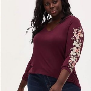 Torrid: Floral Sleeve Tunic Hoodie